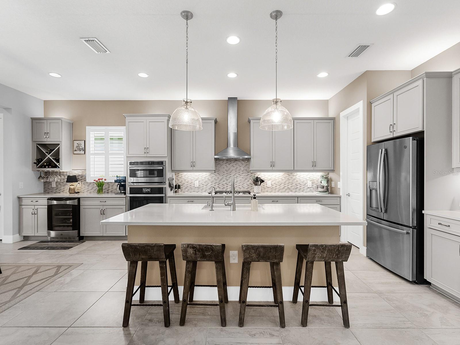 LAKEHOUSE COVE AT WATERSIDE IN LAKEWOOD RANCH - Residential