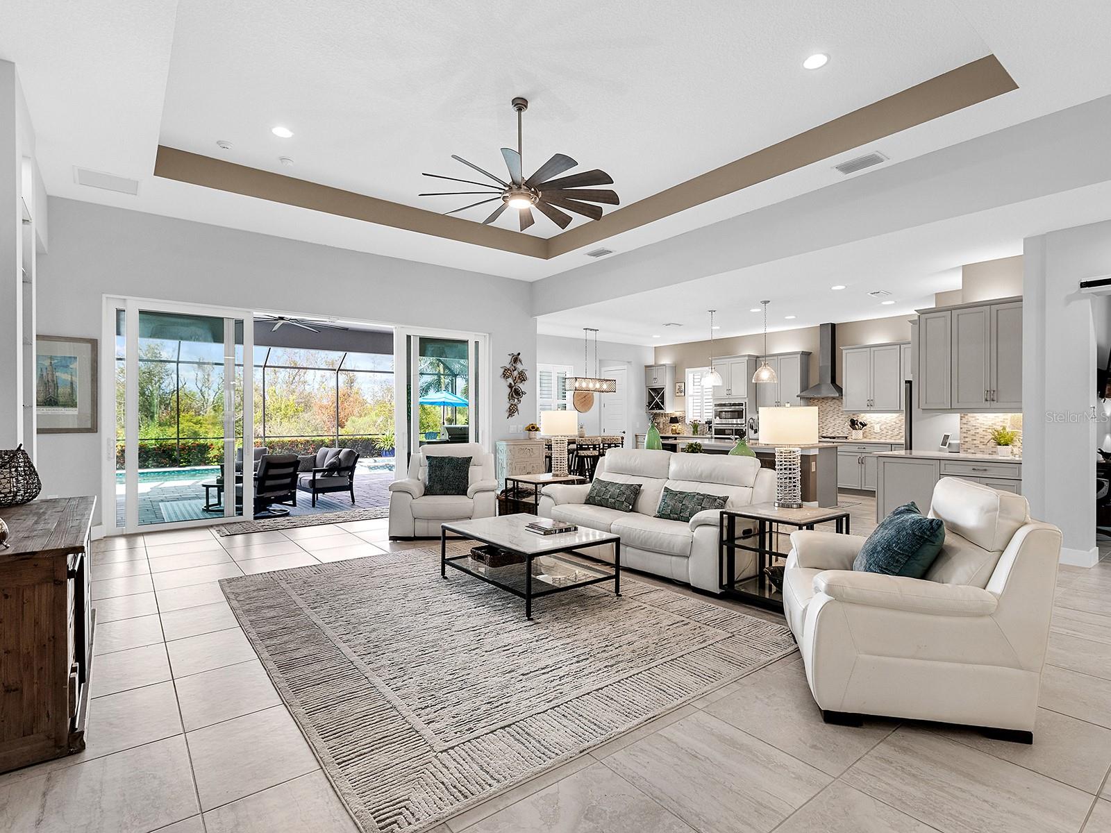 LAKEHOUSE COVE AT WATERSIDE IN LAKEWOOD RANCH - Residential