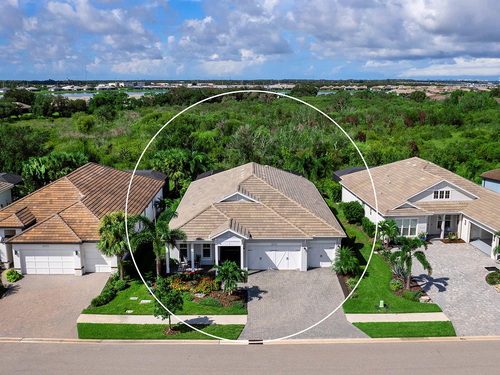 LAKEHOUSE COVE AT WATERSIDE IN LAKEWOOD RANCH - Residential