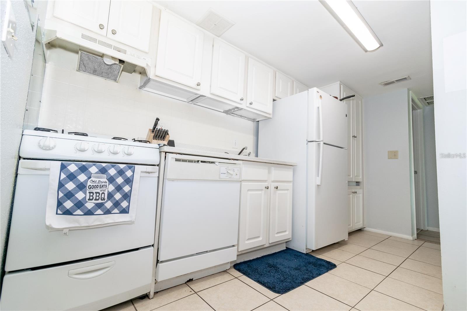 WATERSIDE AT CRANES ROOST A CONDO COMMUNITY - Residential