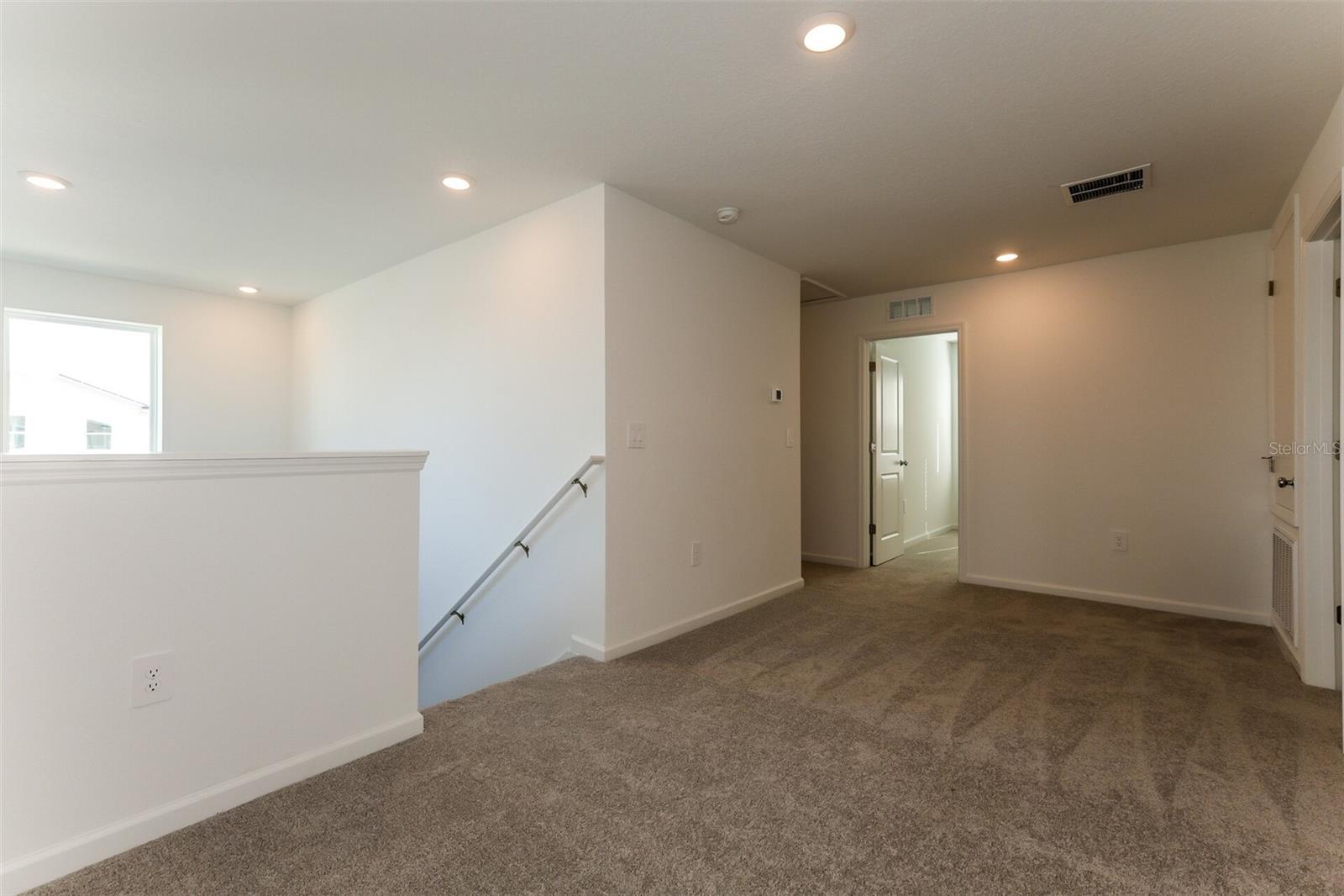 RANCHES/LK MCLEOD I - Residential Lease