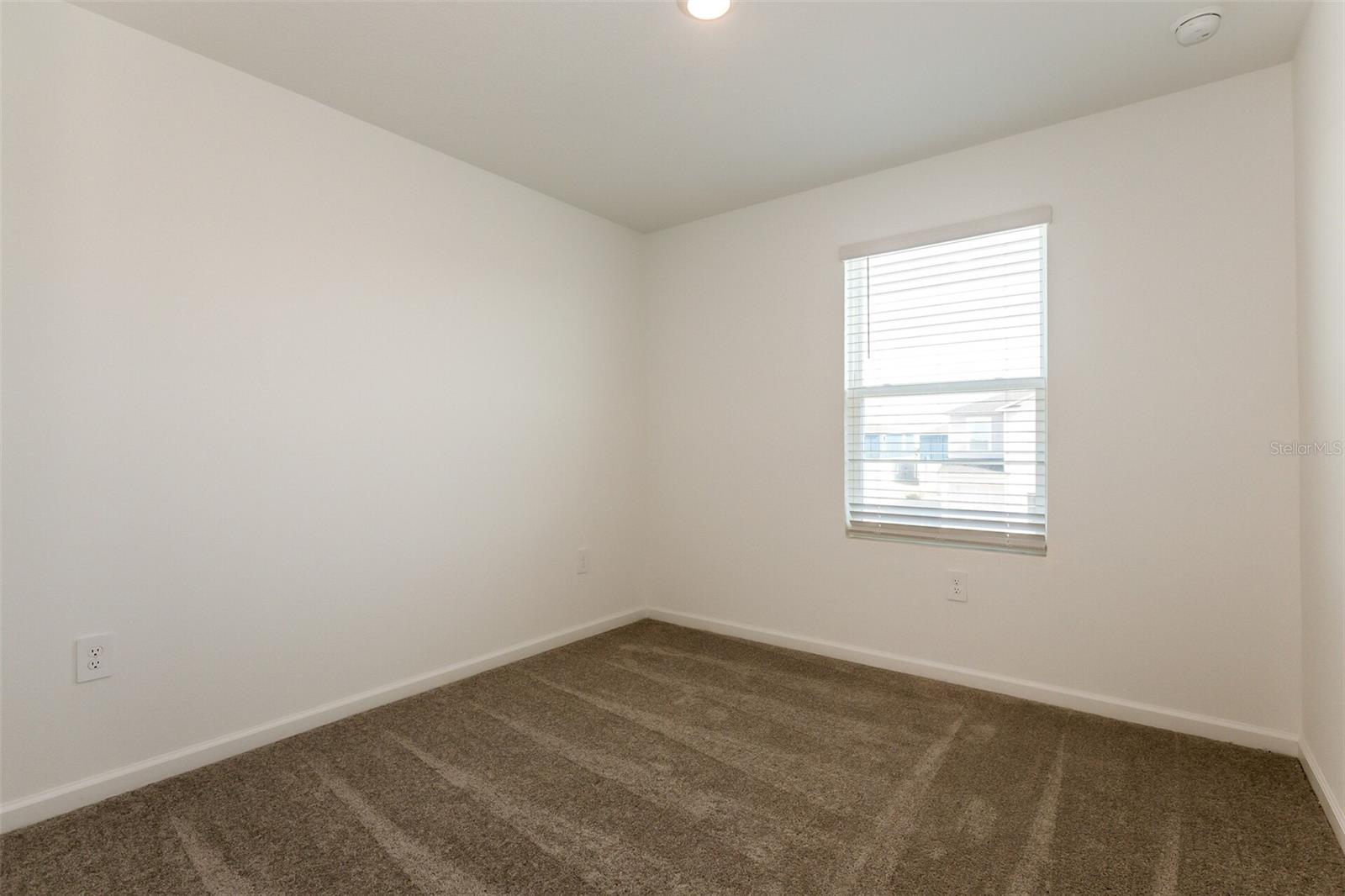 RANCHES/LK MCLEOD I - Residential Lease