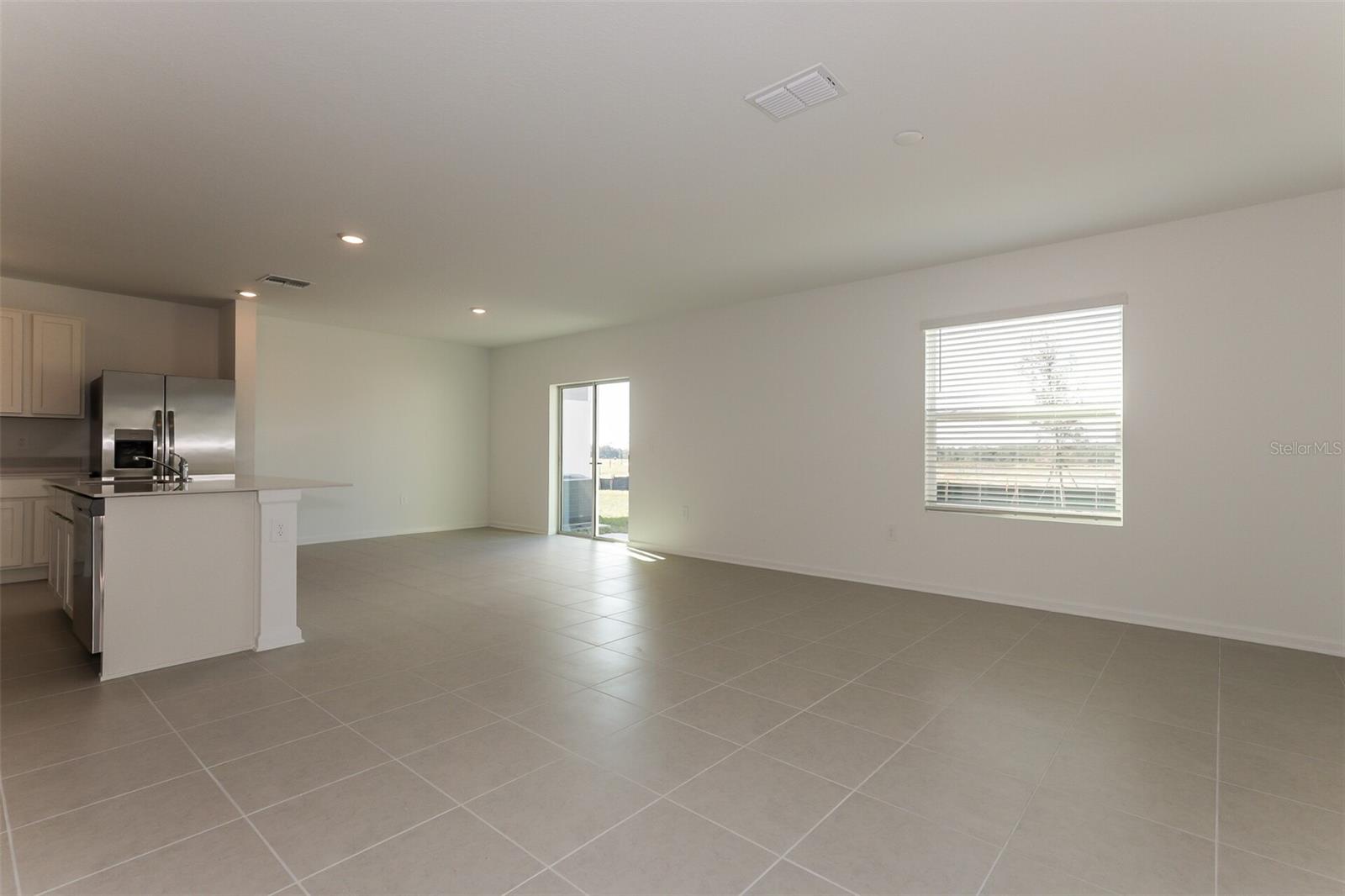 RANCHES/LK MCLEOD I - Residential Lease