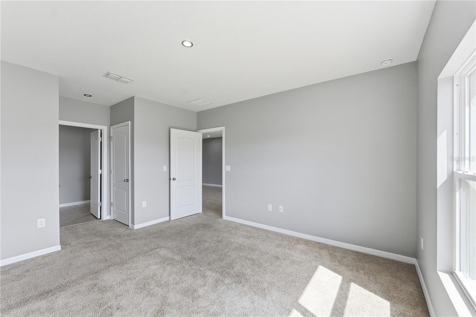 SUNCREST - Residential