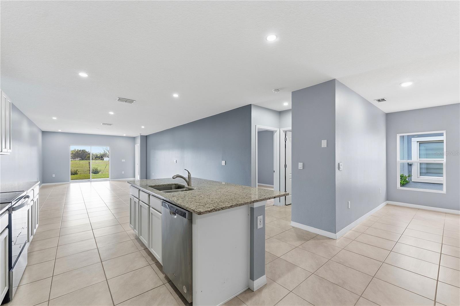 SUNCREST - Residential