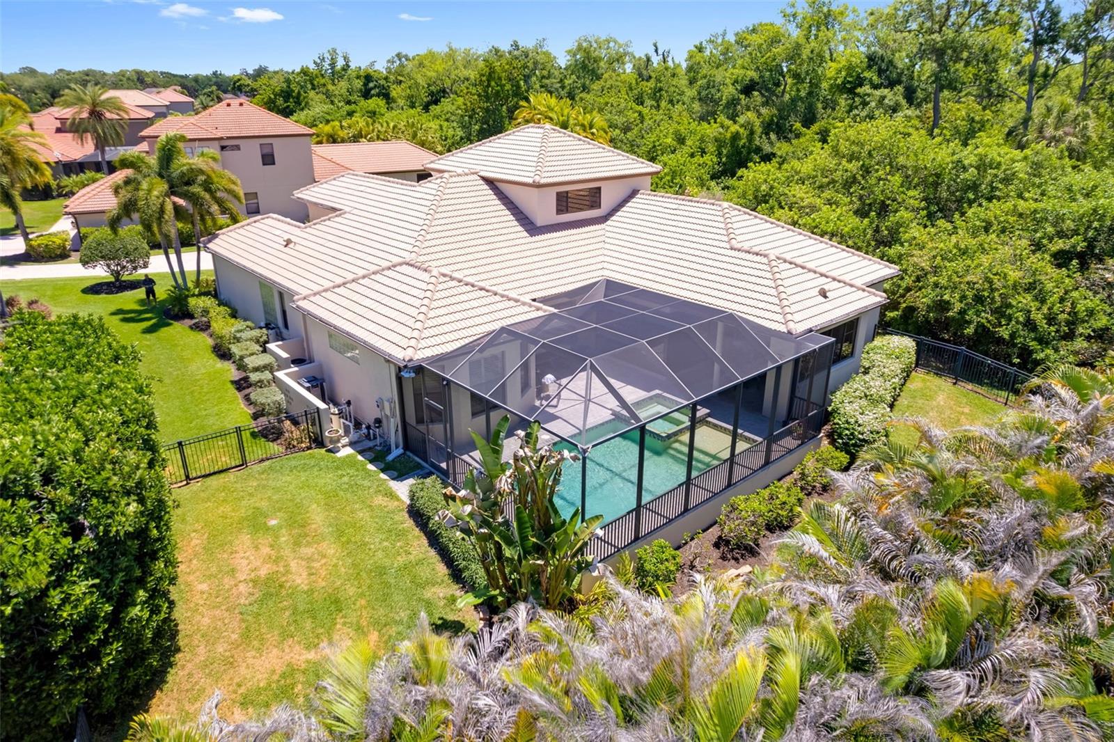 TUSCANA - Residential