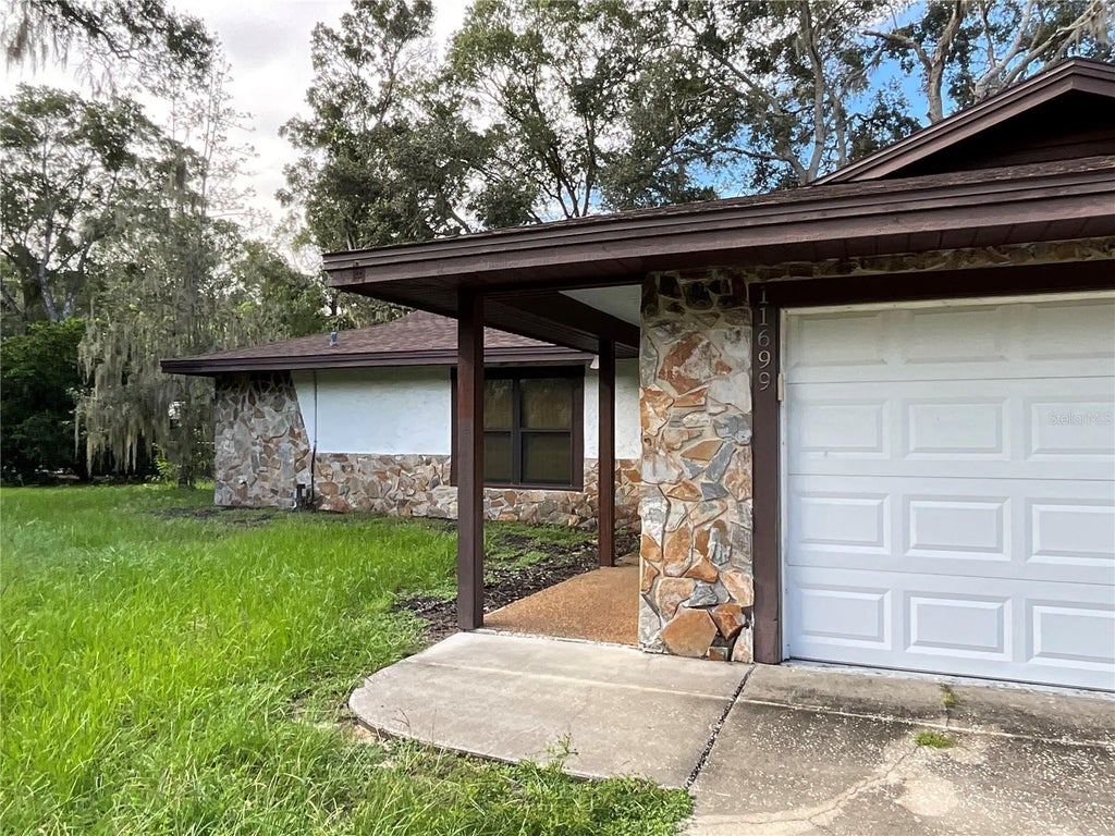 Photo of 11699 W Indian Circle, Crystal River, FL 34428 (MLS # OM732354)