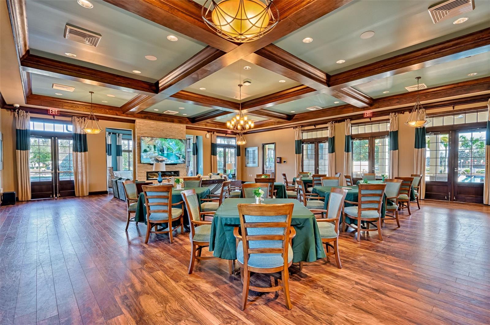 OAKMONT PH 4 PB 36 PG 83 - Residential