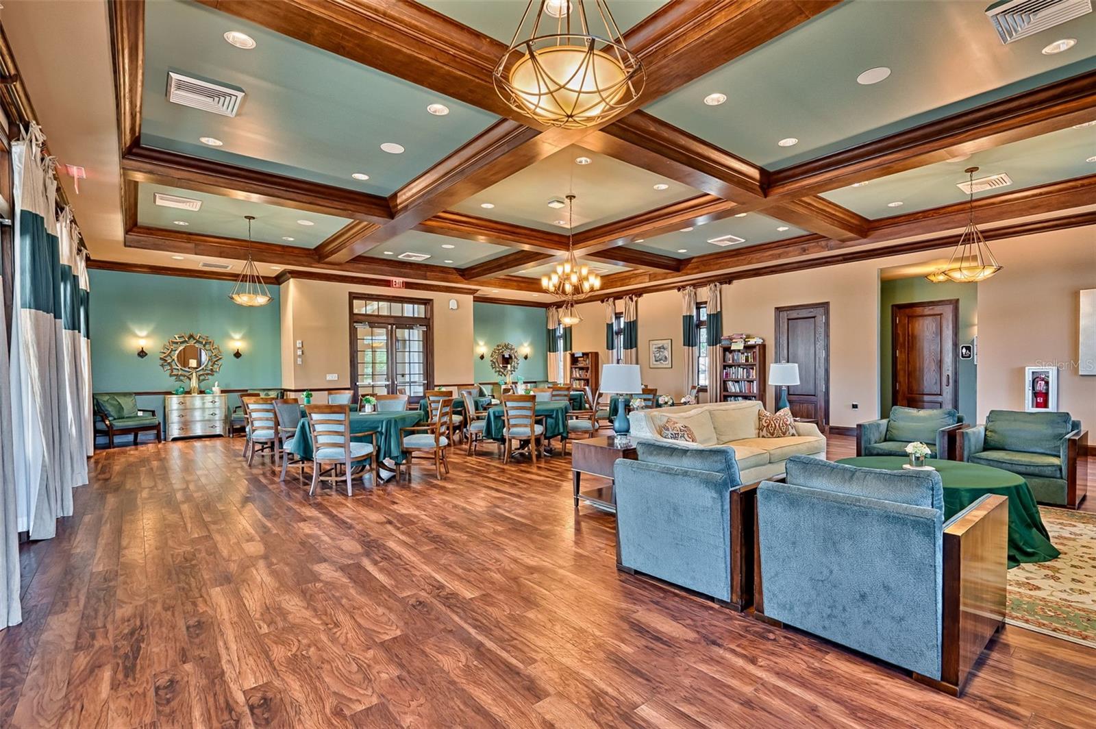 OAKMONT PH 4 PB 36 PG 83 - Residential