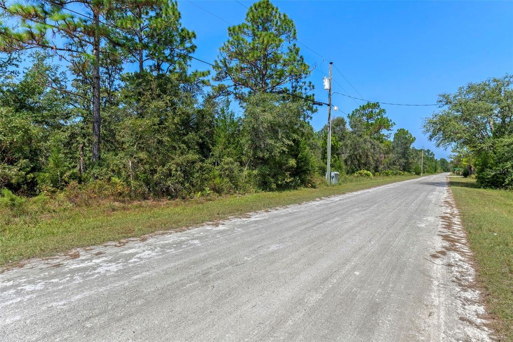 Photo of 18172 Commercial Way, Weeki Wachee, FL 34614 (MLS # W7879070)