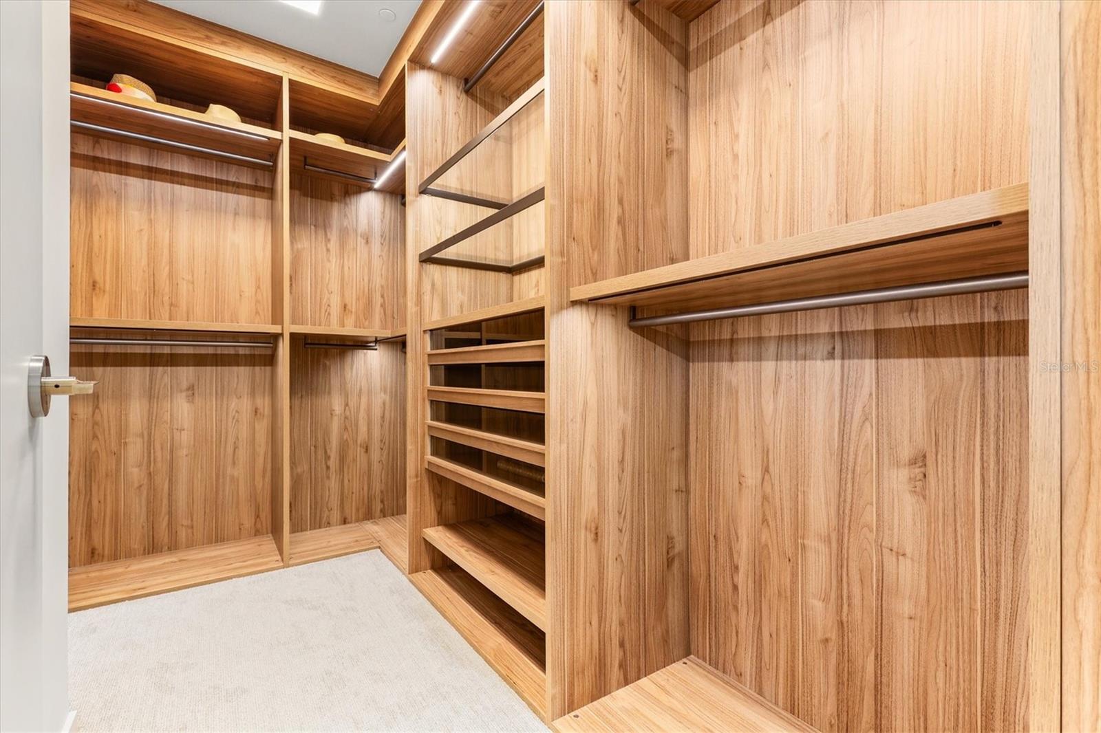 SERENA BY THE SEA CONDO - Residential