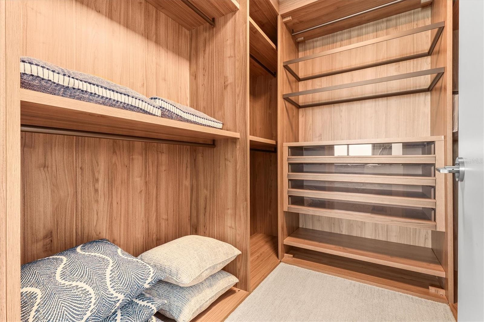 SERENA BY THE SEA CONDO - Residential