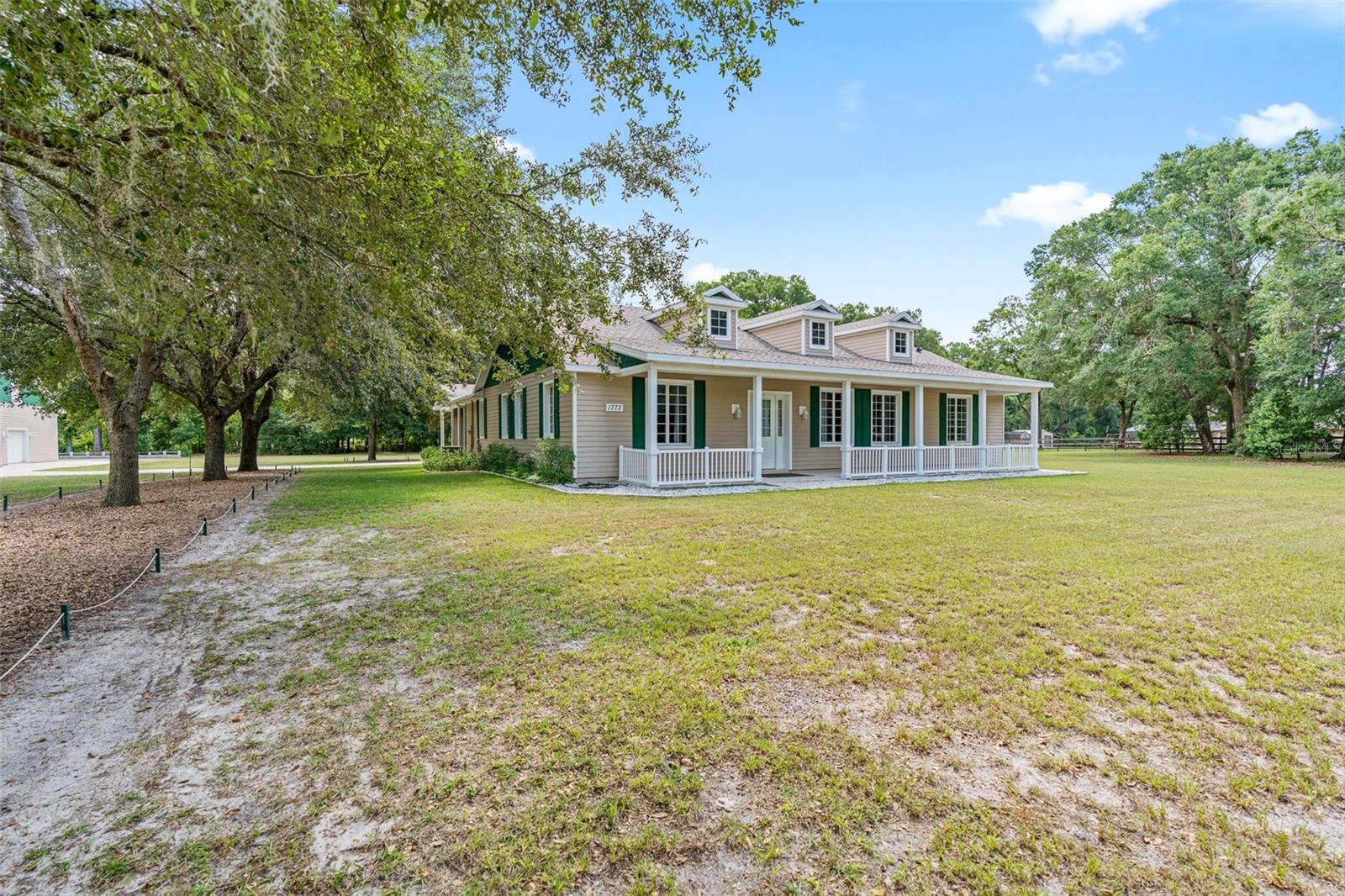 1773 BLUE OAK COURT
