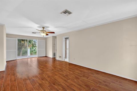 Tiny photo for 2000 Country Club Dr, Eustis, FL 32726 (MLS # G5108406)
