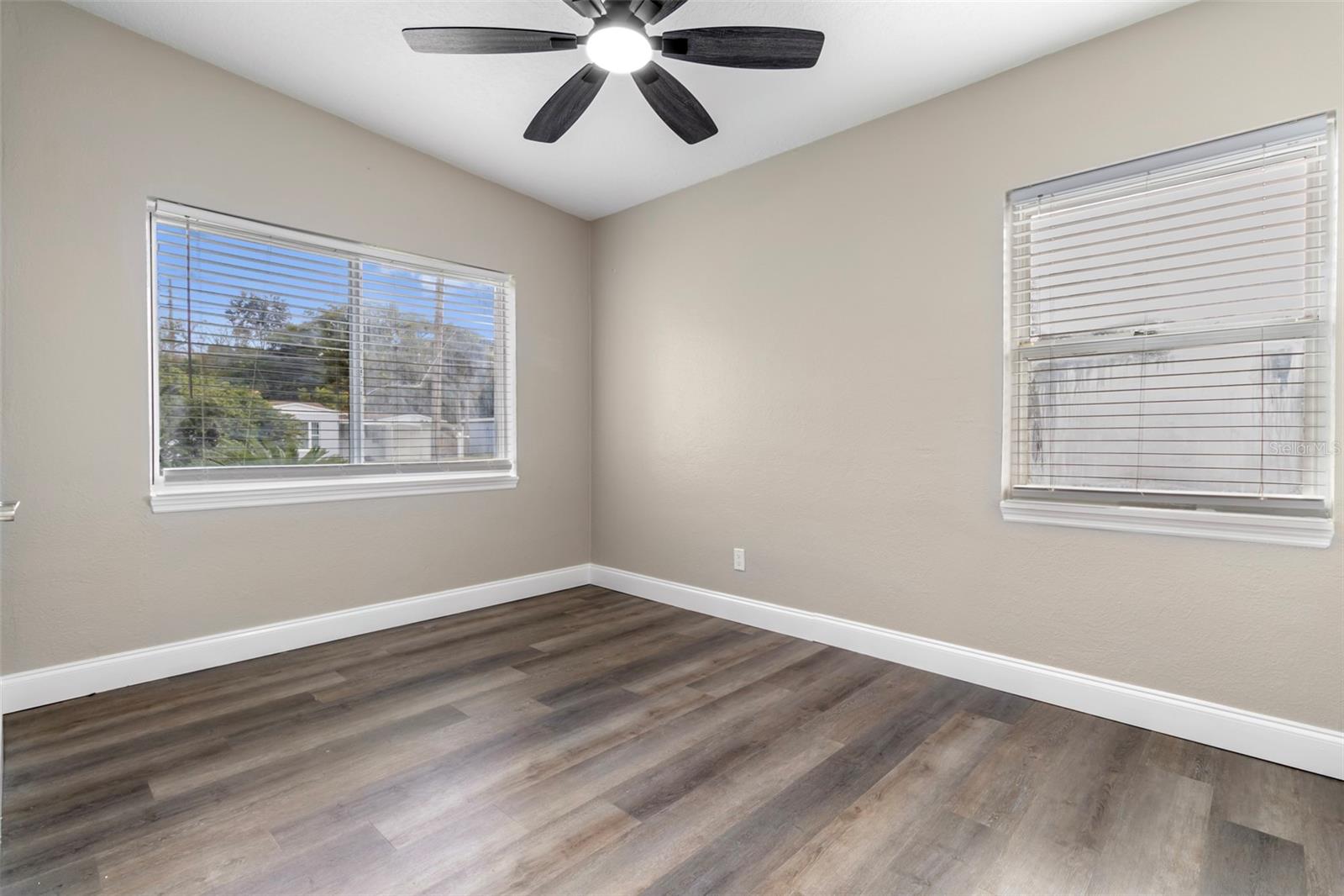 AZALEA PARK SEC 03 - Residential