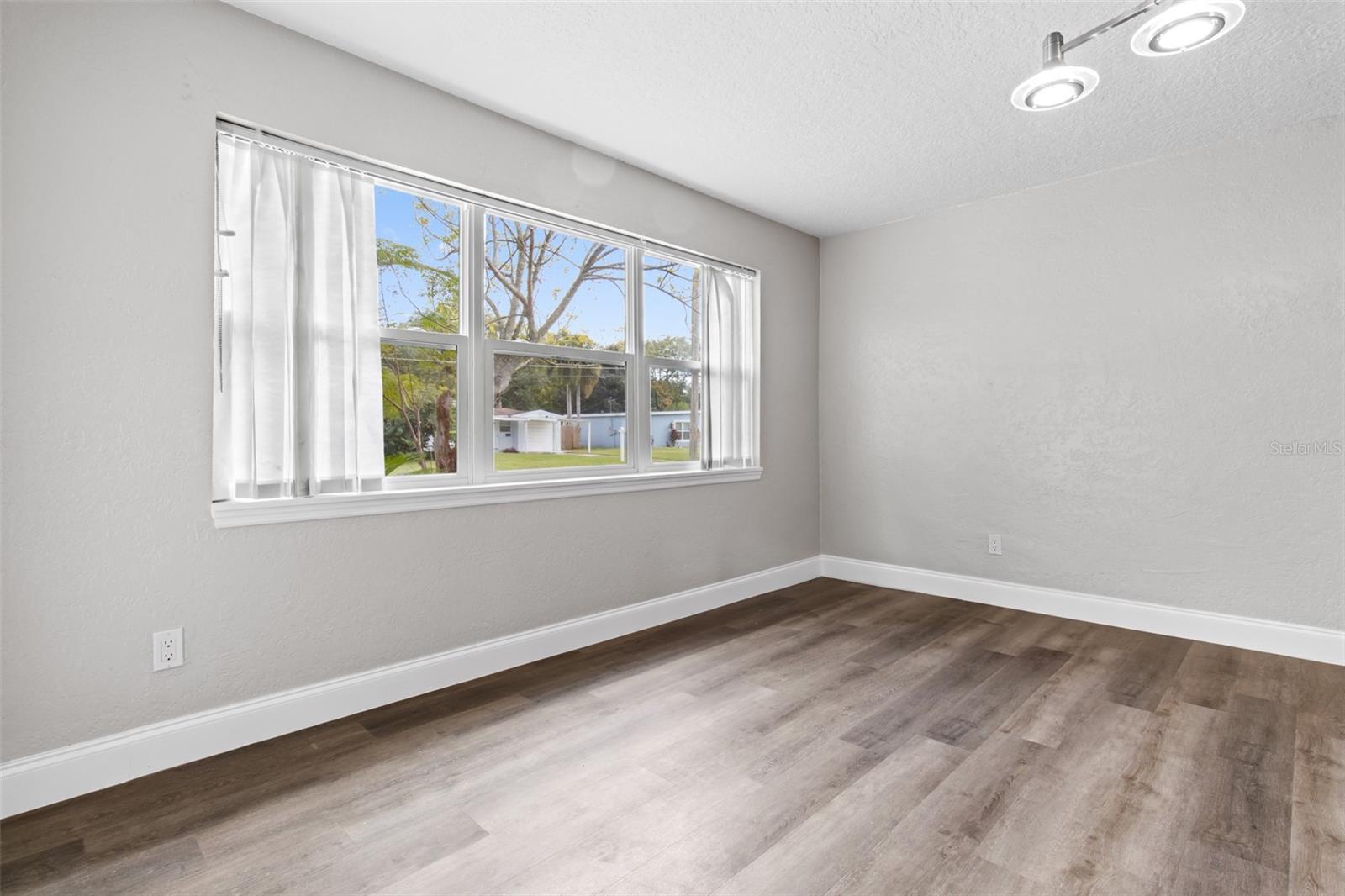 AZALEA PARK SEC 03 - Residential