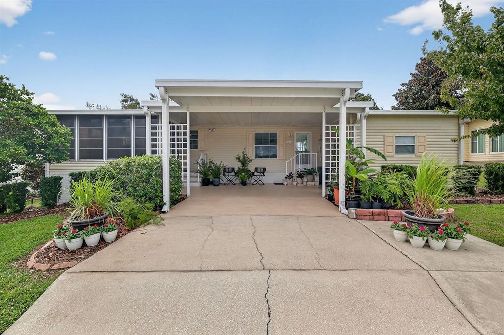 Photo of 9650 SE 165th Lane, Summerfield, FL 34491 (MLS # G5102663)