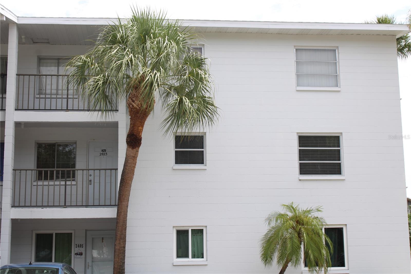 THE FOURTH BAYSHORE - Residential Lease
