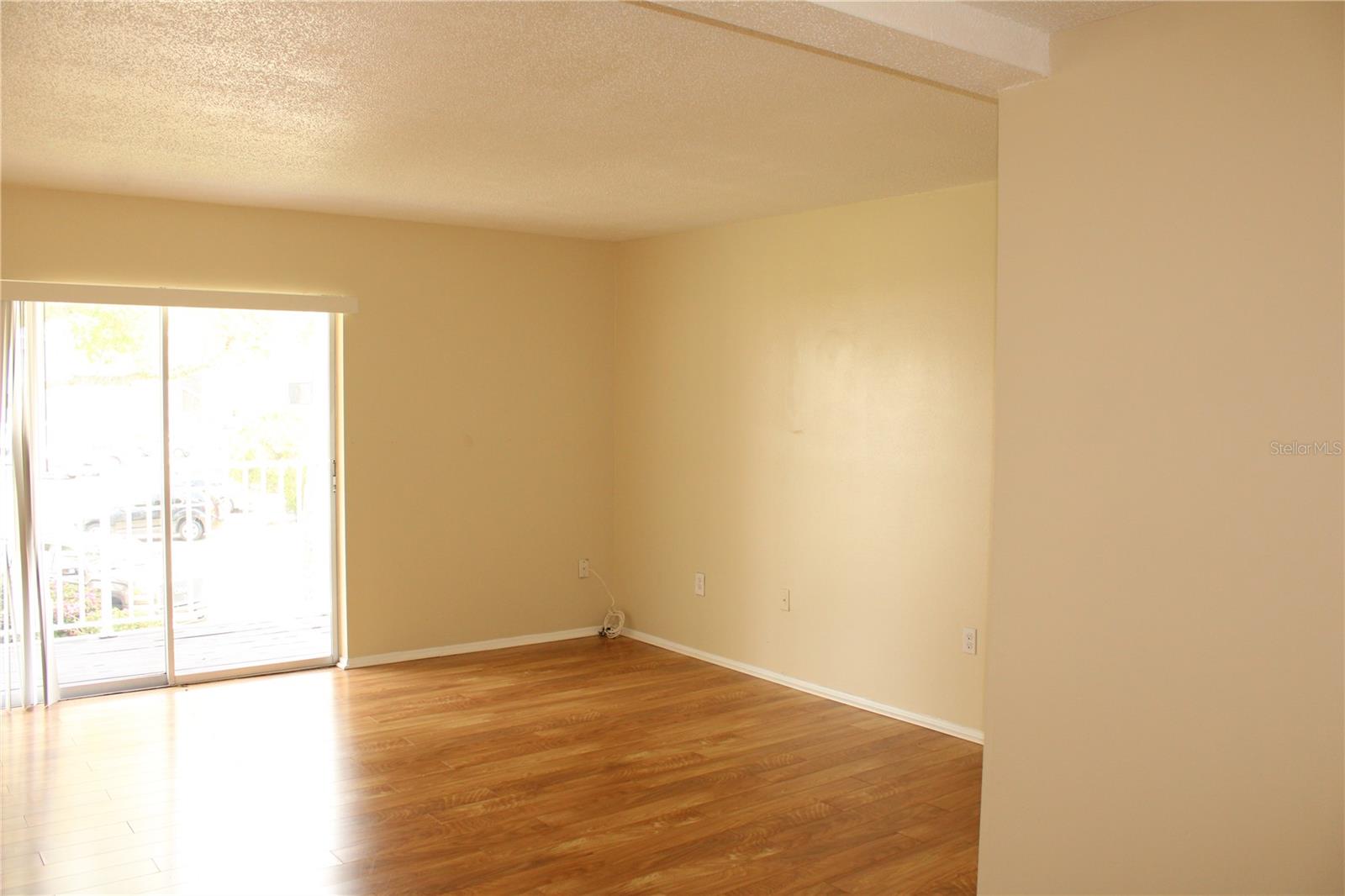 THE FOURTH BAYSHORE - Residential Lease