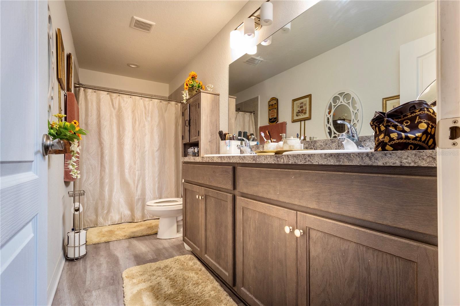 B&B LNDG - Residential