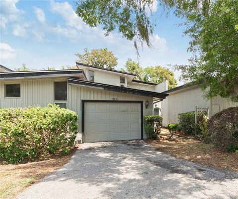Photo of 1923 Lake Alden Drive #A, Apopka, FL 32712 (MLS # O6401617)