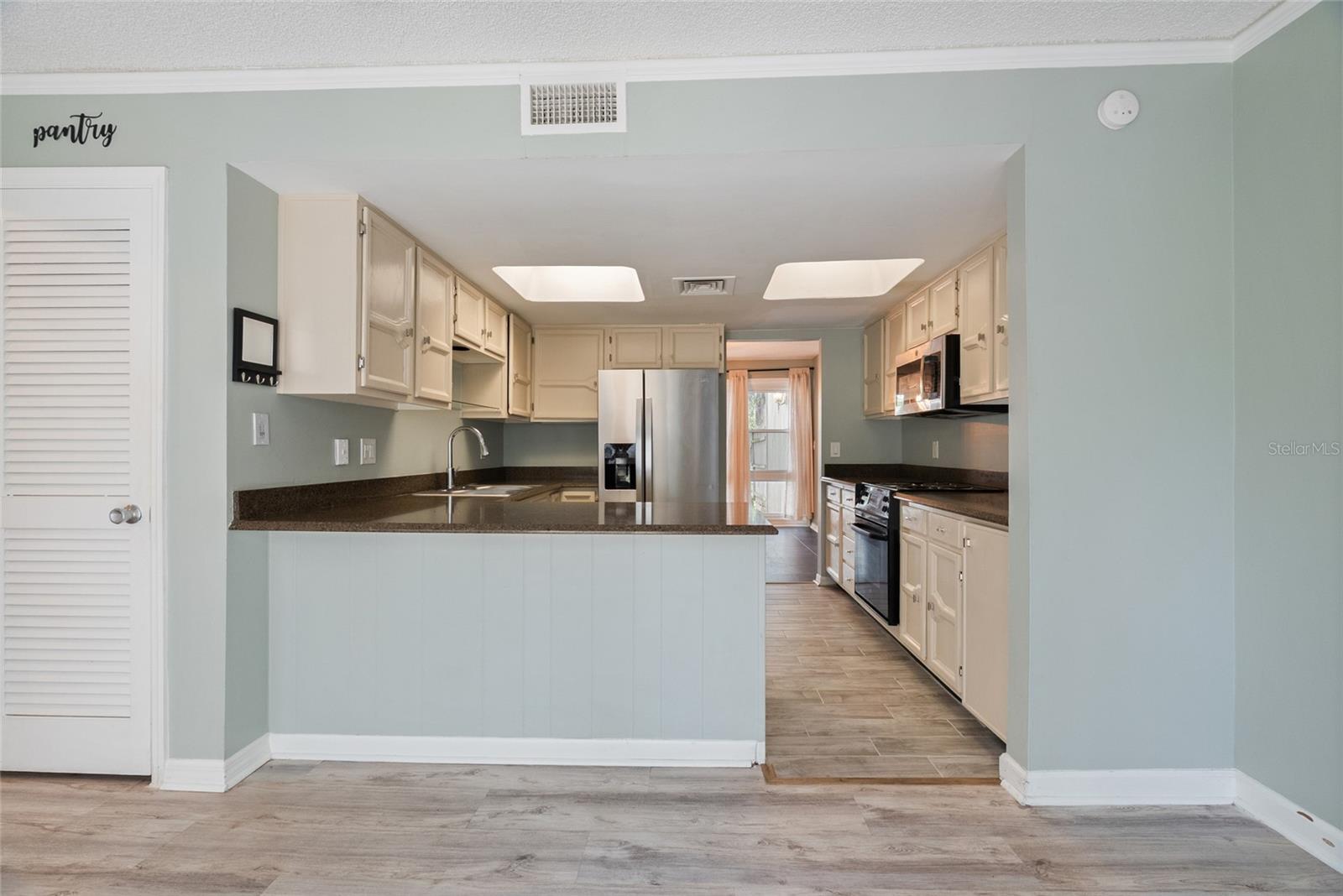 LAKE FRANCIS VILLAGE CONDO 01 - Residential