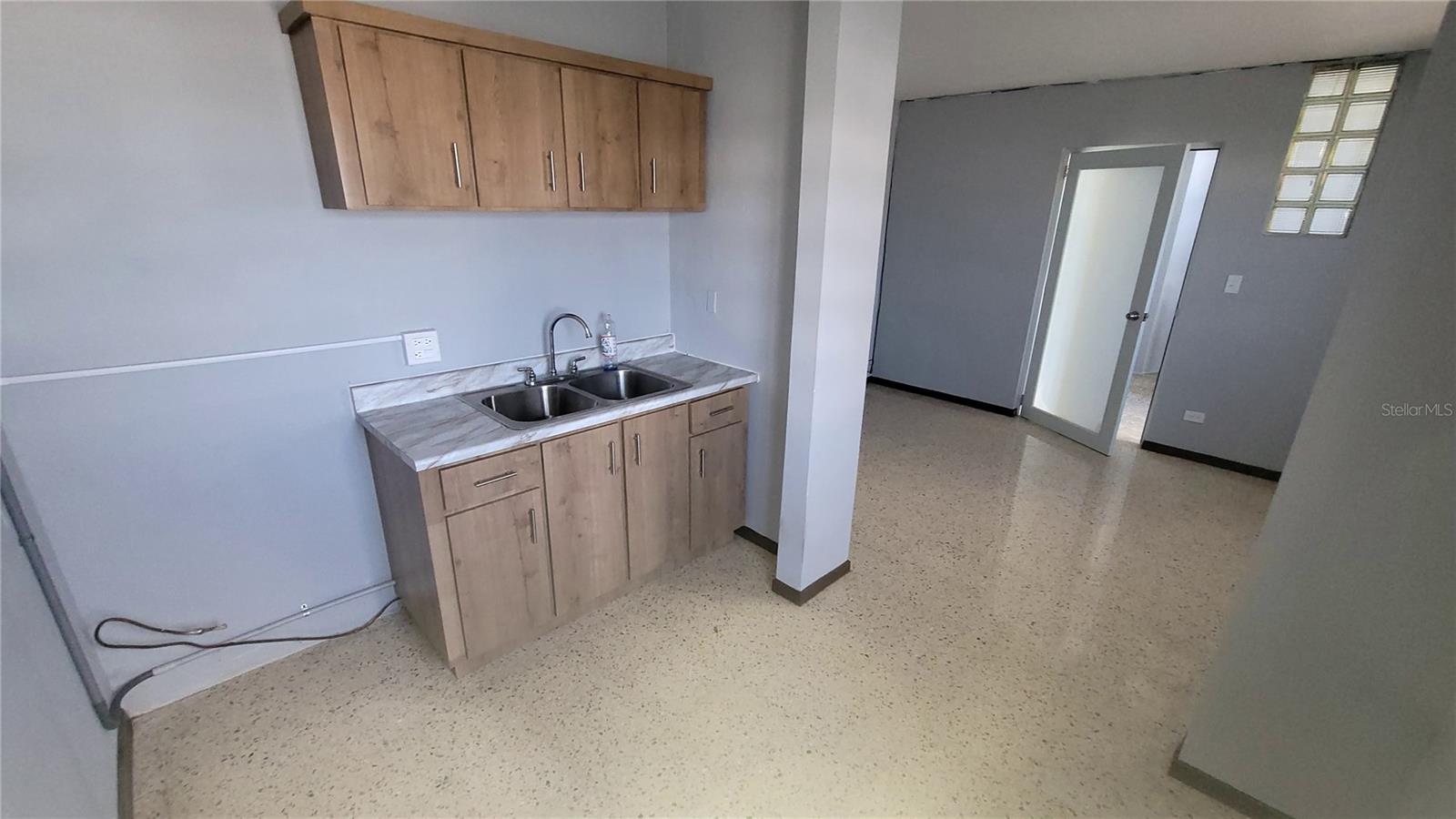 Ave. Laurel 2A3 APT 9