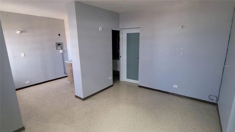 Ave. Laurel 2A3 APT 9 BAYAMON  00956