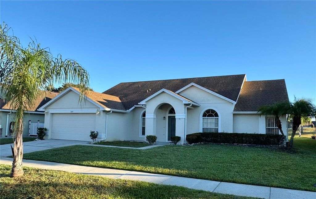 Photo of 2629 Balmoral Court, Kissimmee, FL 34744 (MLS # O6352456)
