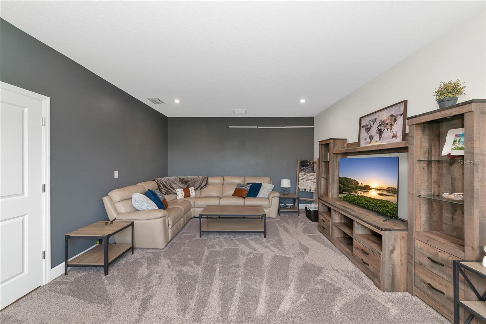 LT RANCH NEIGHBORHOOD ONE - Residential