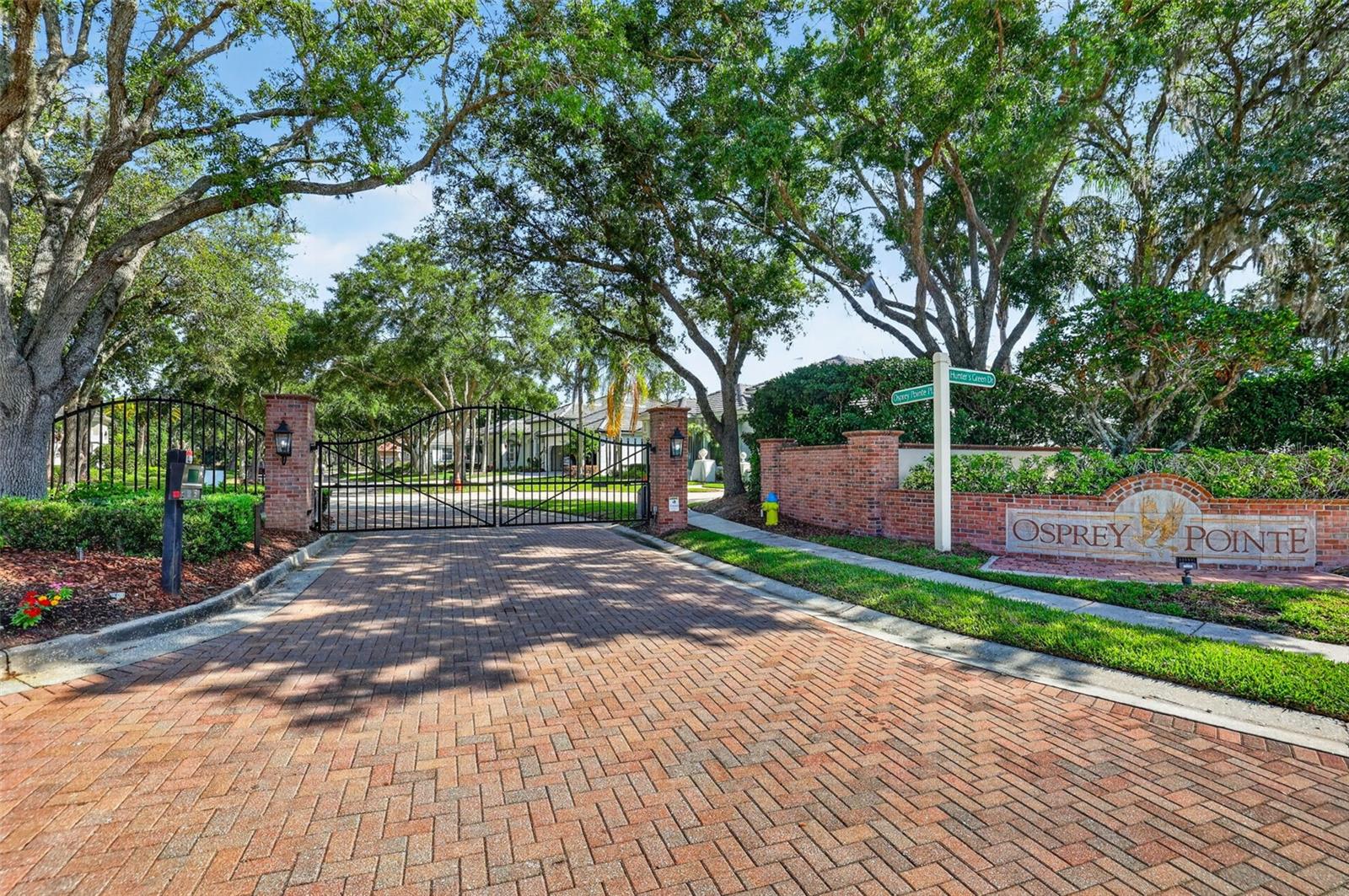 HUNTERS GREEN - Residential