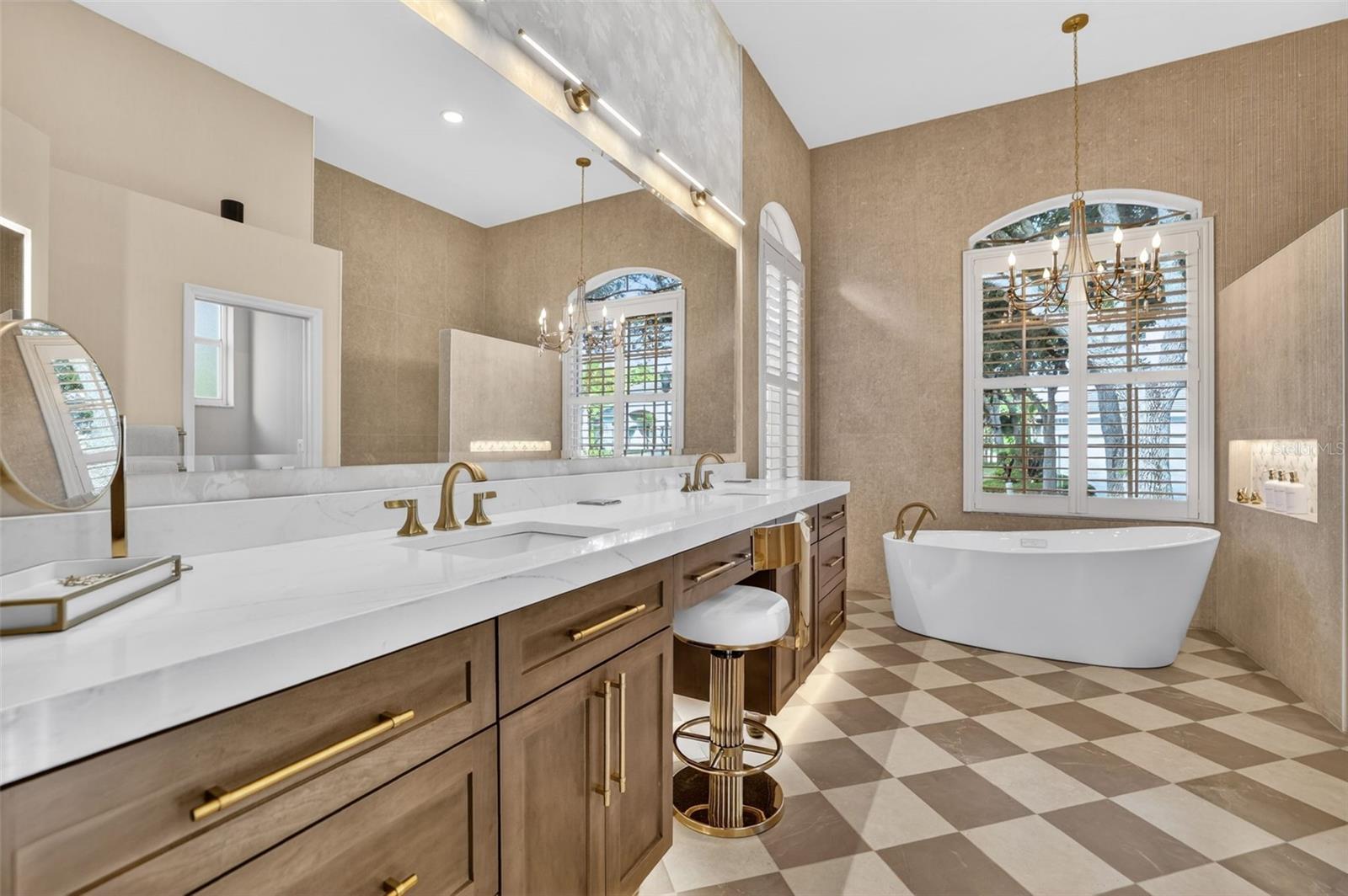HUNTERS GREEN - Residential