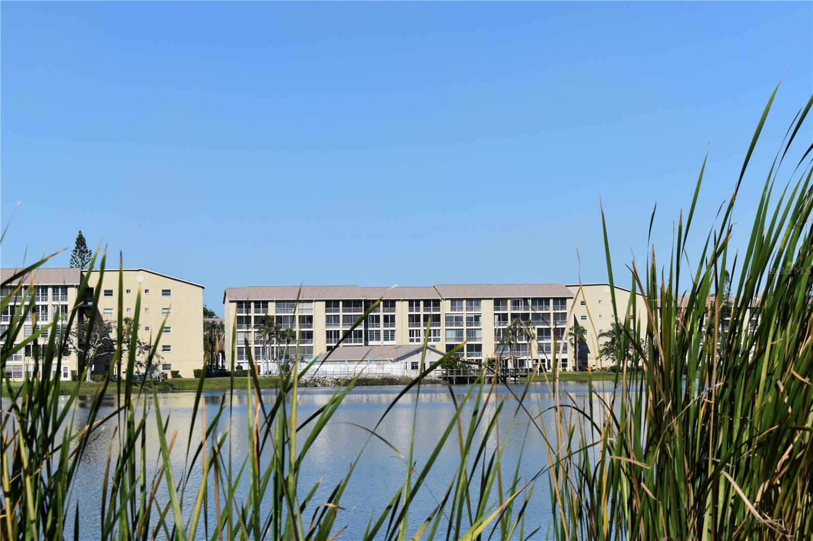 BAYSHORE ON THE LAKE APTS II SEC 3 - Residential