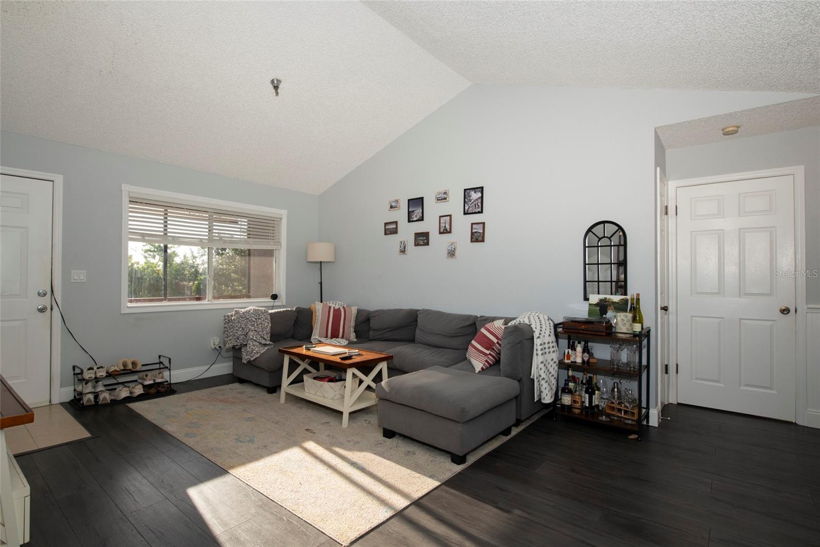 ITOPIA PRIVATE RESIDENCES CONDO - Residential