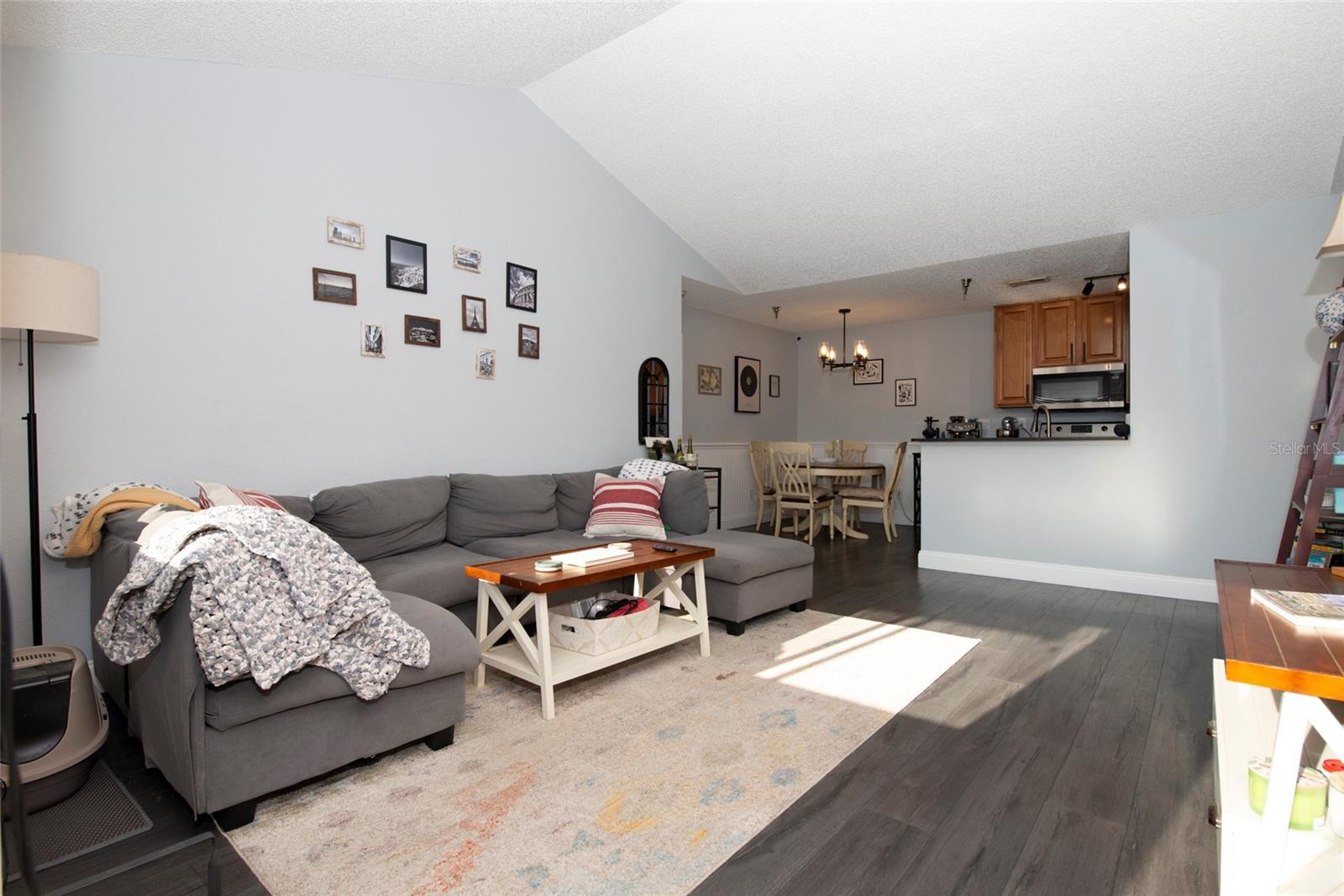 ITOPIA PRIVATE RESIDENCES CONDO - Residential