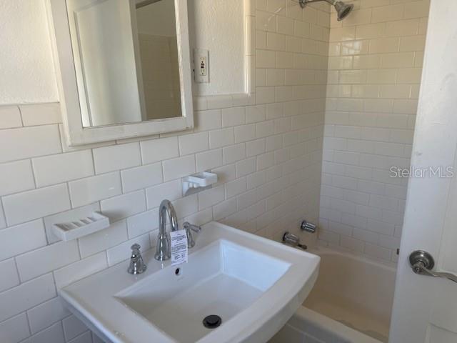 BAY ISLAND - Residential