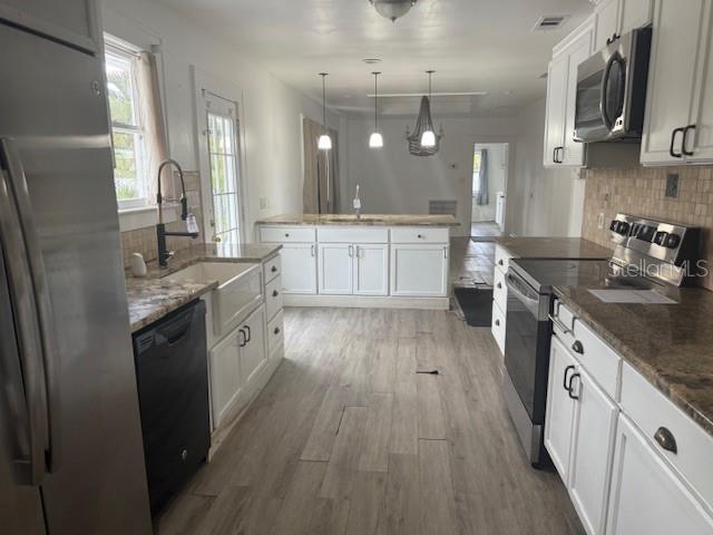 BAY ISLAND - Residential