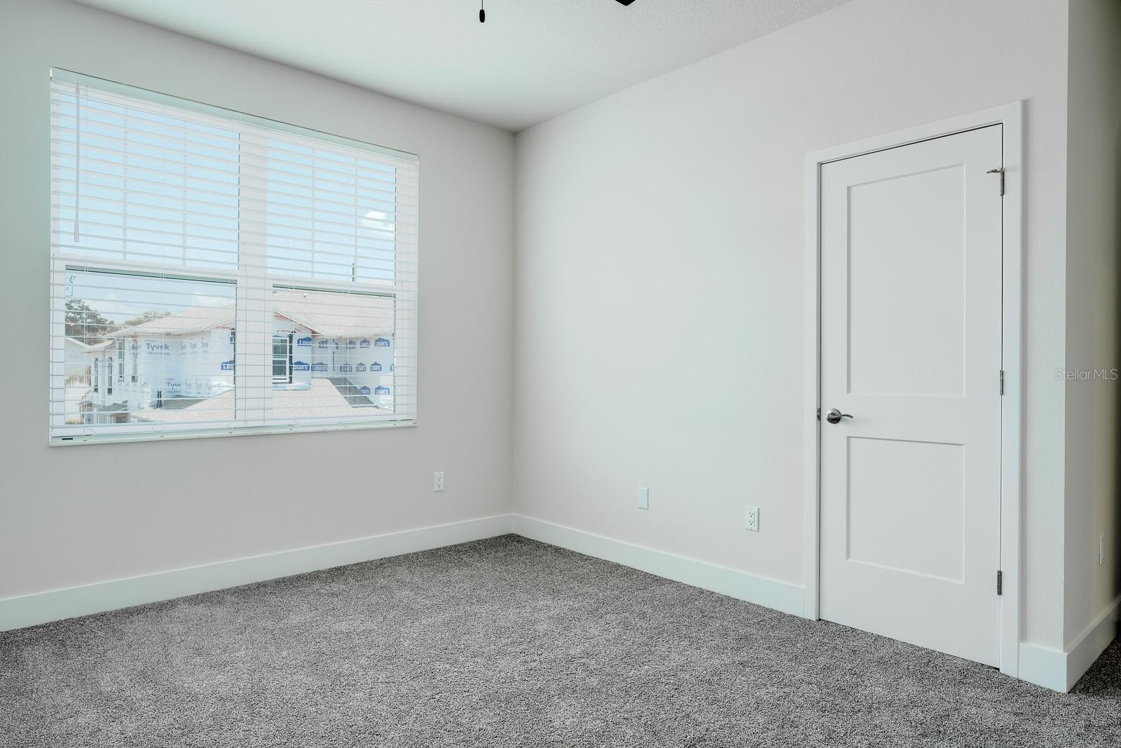 TOWNHOMES AT HIGHLAND CROSSING - Residential Lease