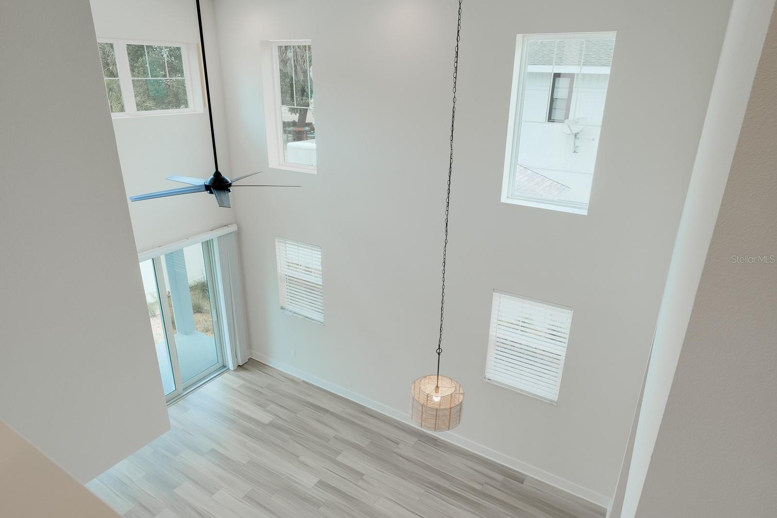 TOWNHOMES AT HIGHLAND CROSSING - Residential Lease