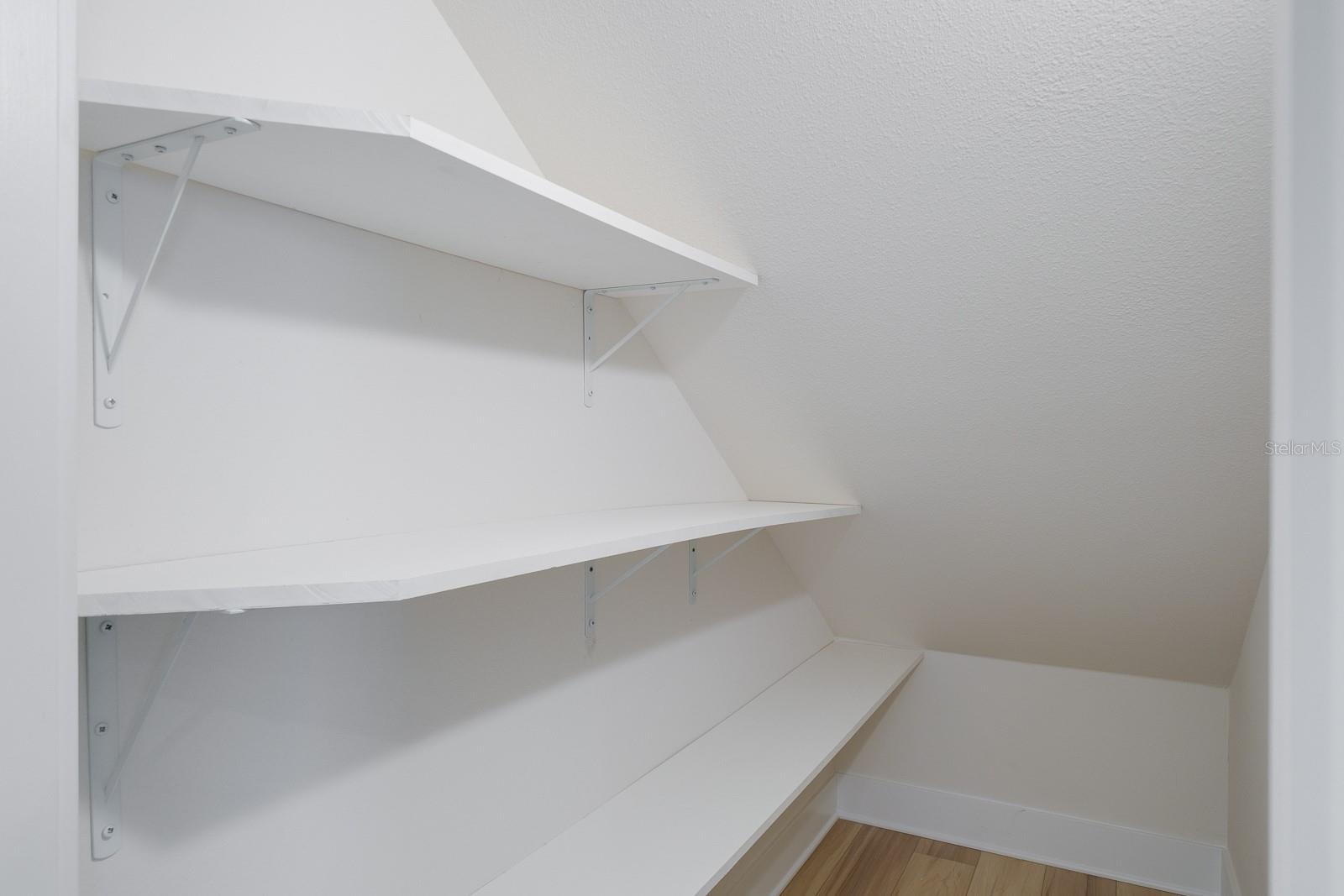 TOWNHOMES AT HIGHLAND CROSSING - Residential Lease