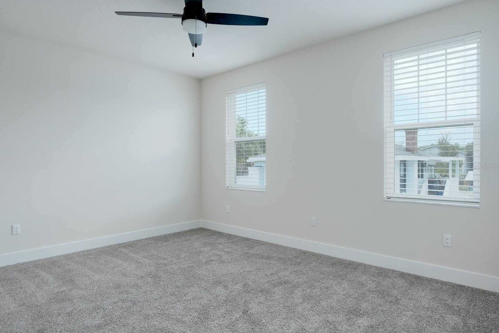 TOWNHOMES AT HIGHLAND CROSSING - Residential Lease