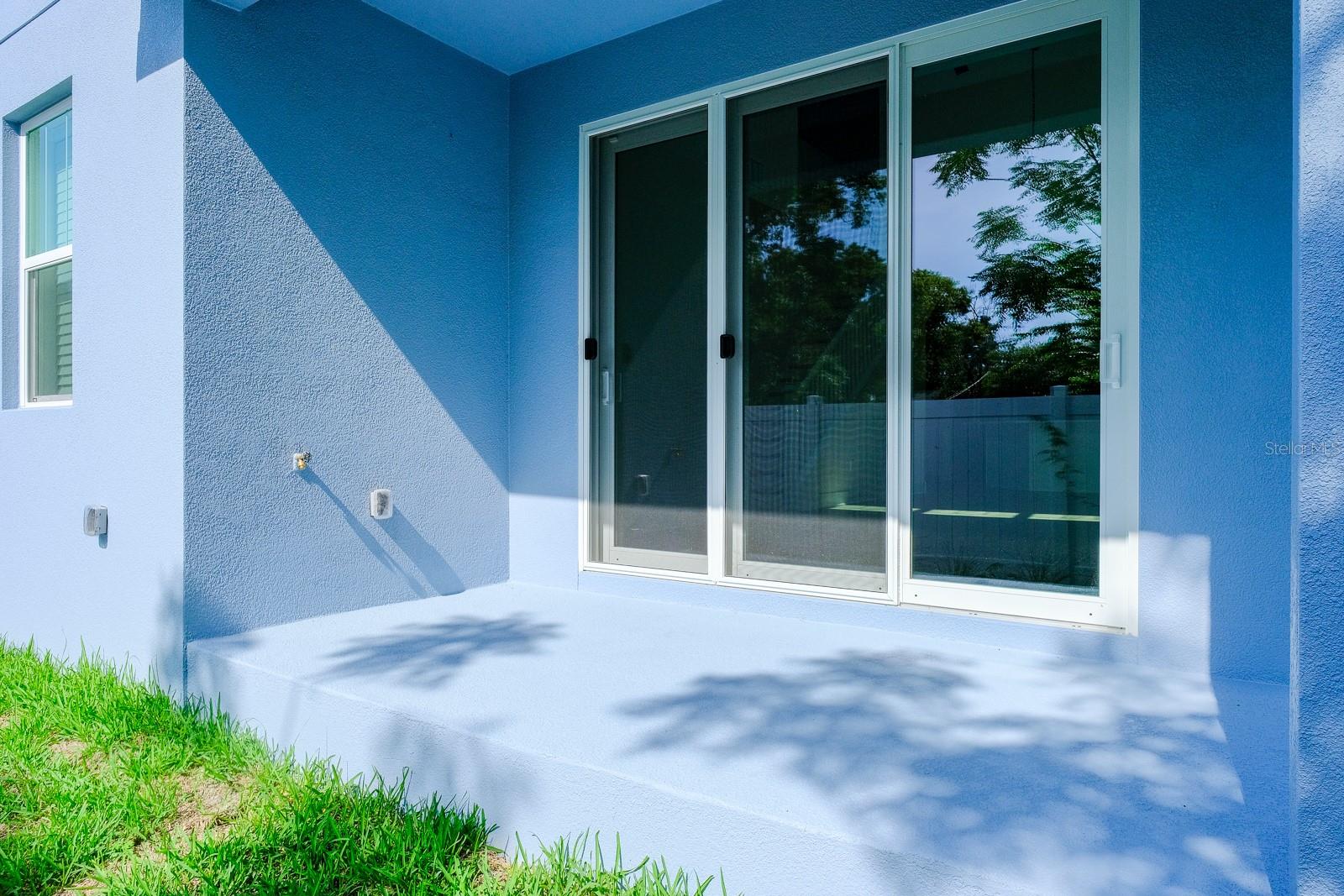 TOWNHOMES AT HIGHLAND CROSSING - Residential Lease