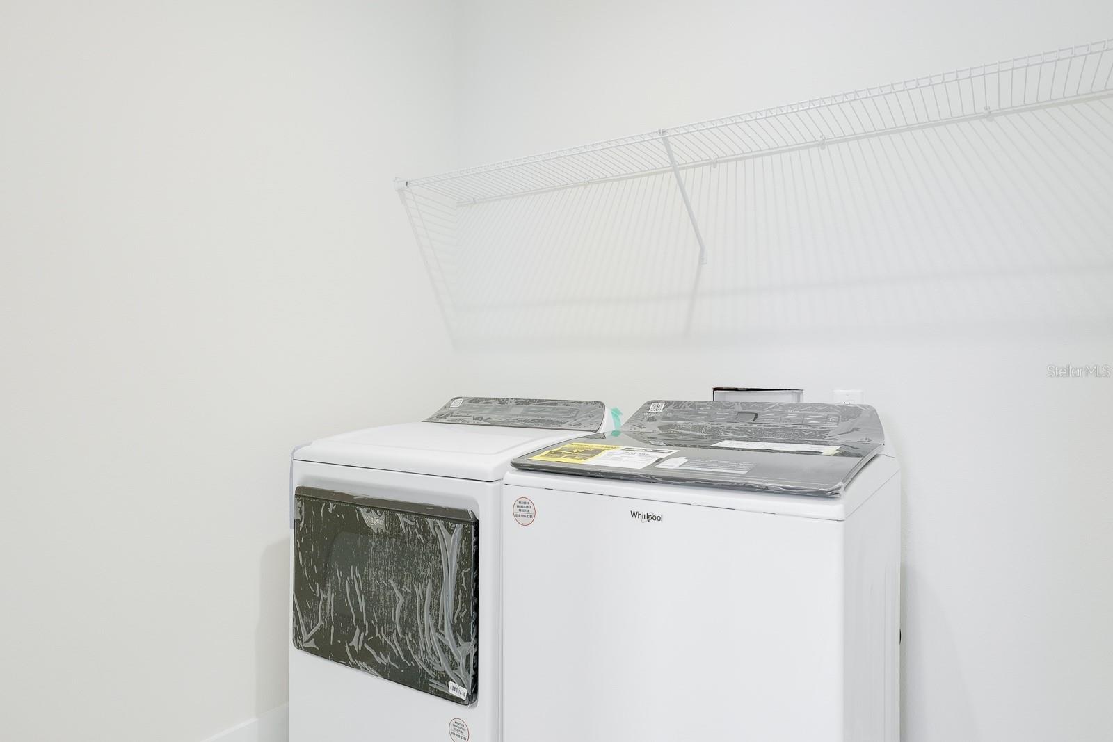 TOWNHOMES AT HIGHLAND CROSSING - Residential Lease