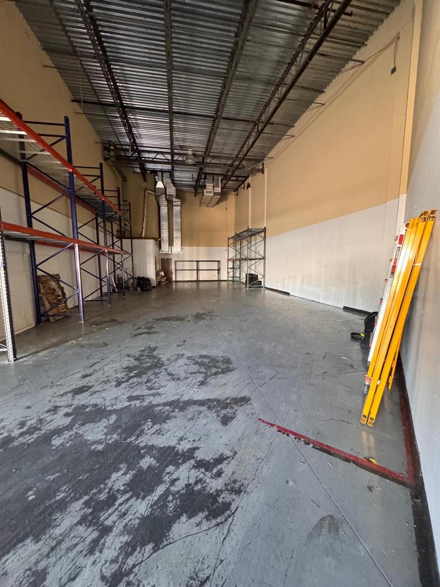 AIRPORT INDUST PK/ORLANDO - Commercial Lease