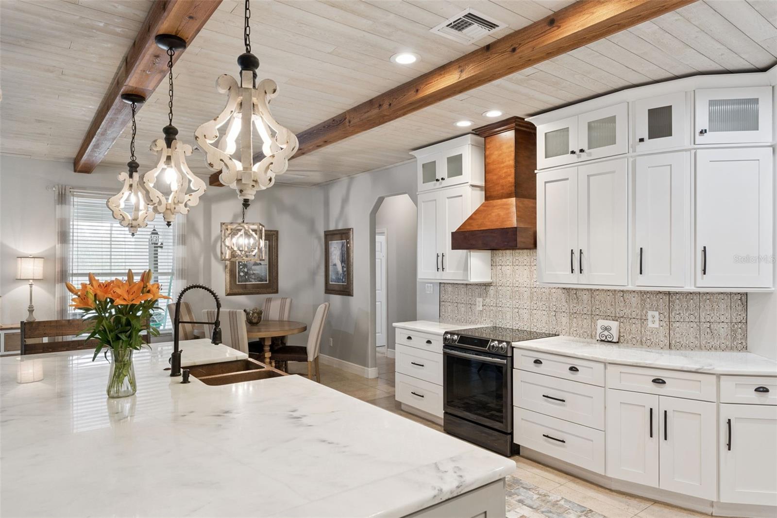 LUKAS ESTATES - Residential