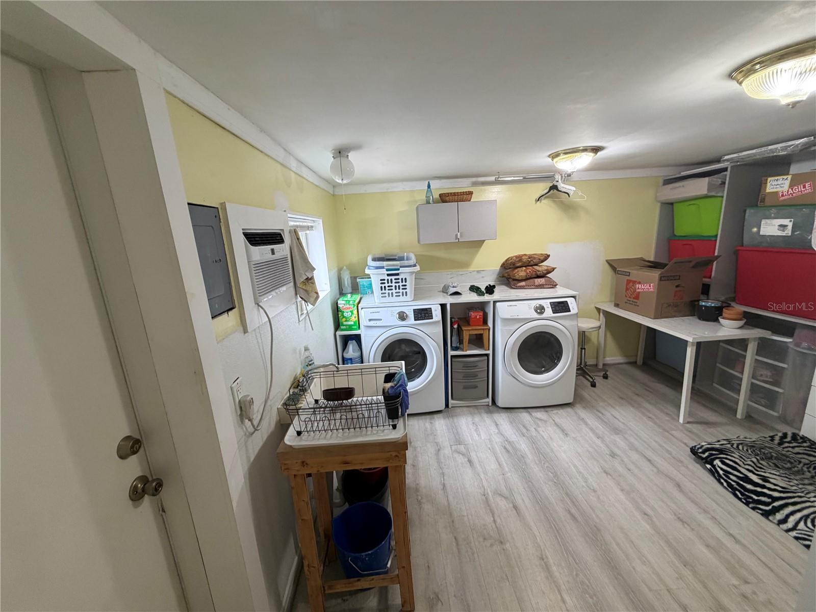 DURHAM VILLAGE - Residential