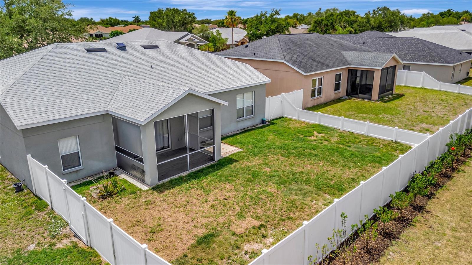 SABAL HARBOUR PH IV - Residential Lease