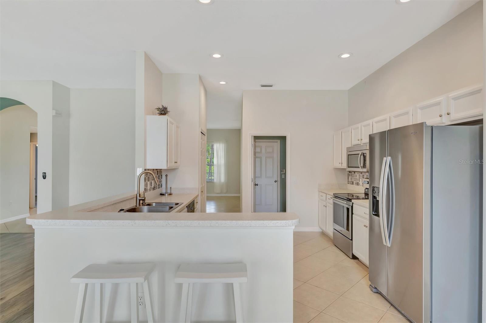 SABAL HARBOUR PH IV - Residential Lease
