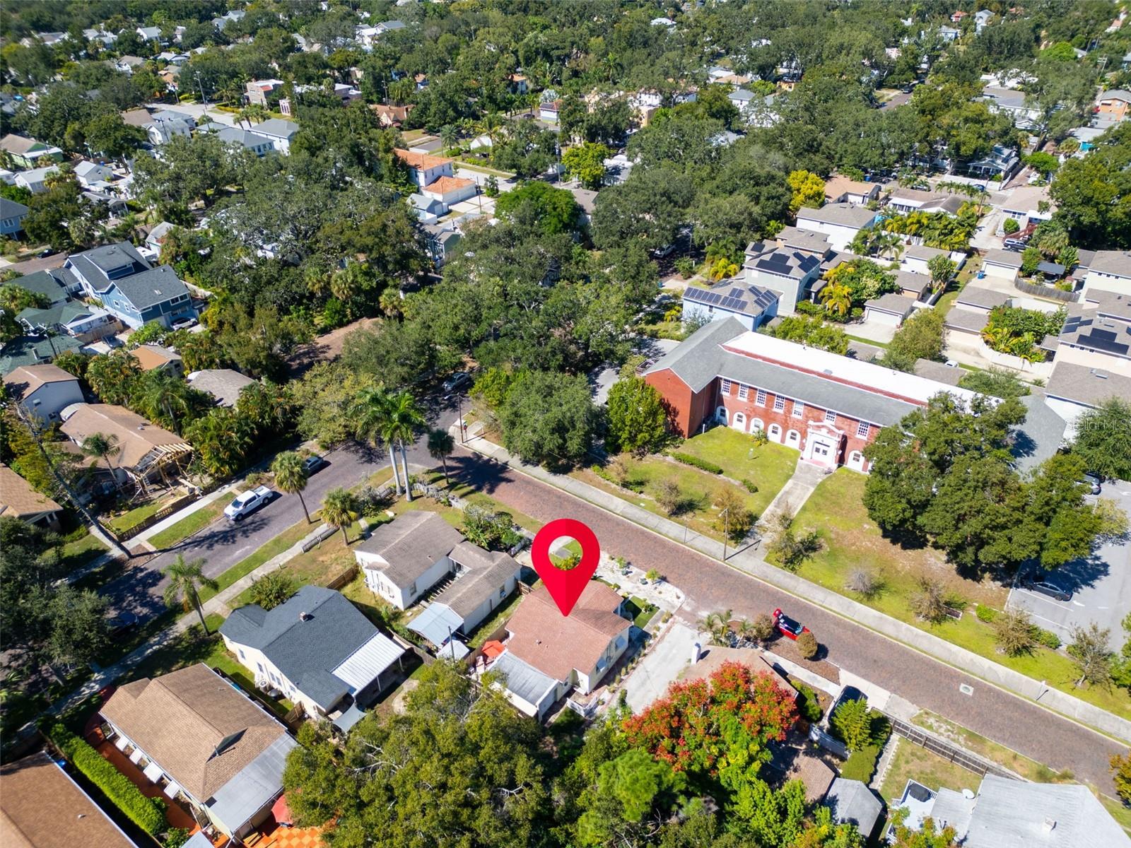BARTLETT LAWNS - Residential