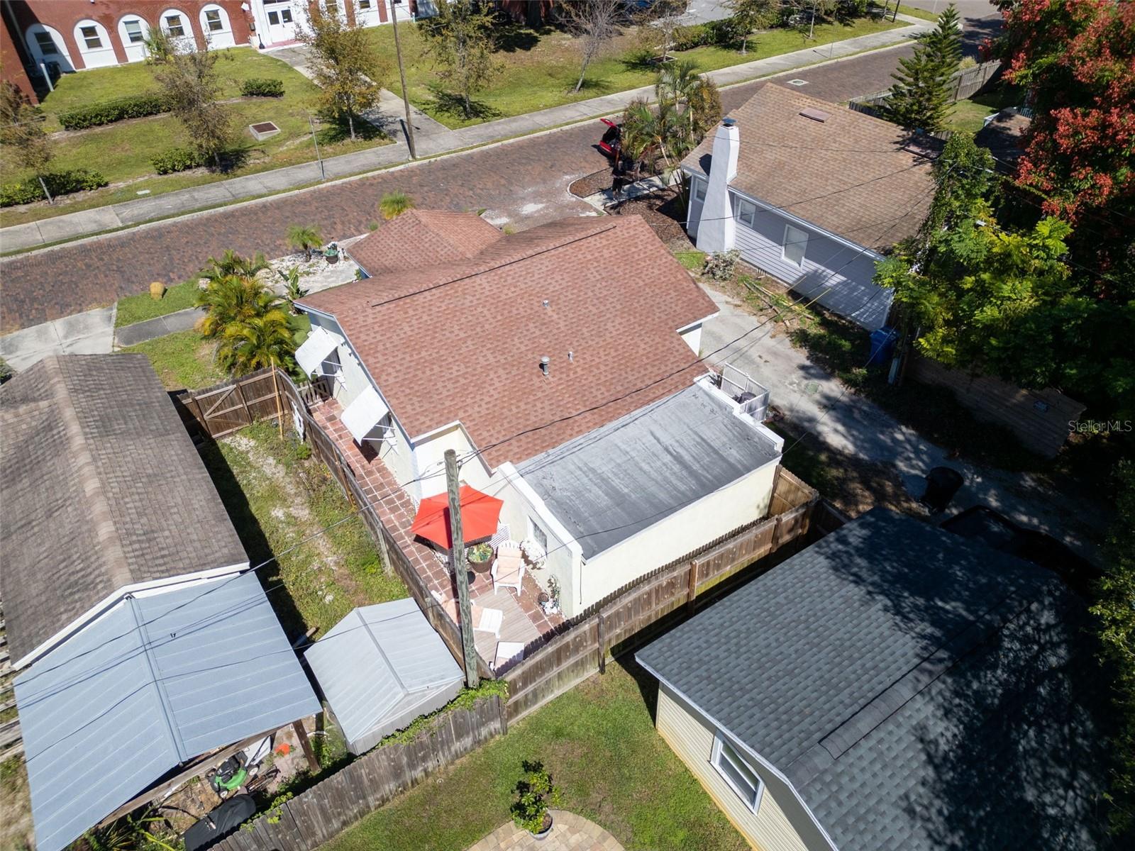 BARTLETT LAWNS - Residential